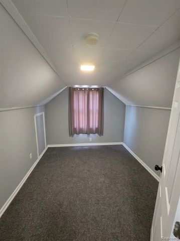12760 Sarsfield Avenue, Warren, MI 48089