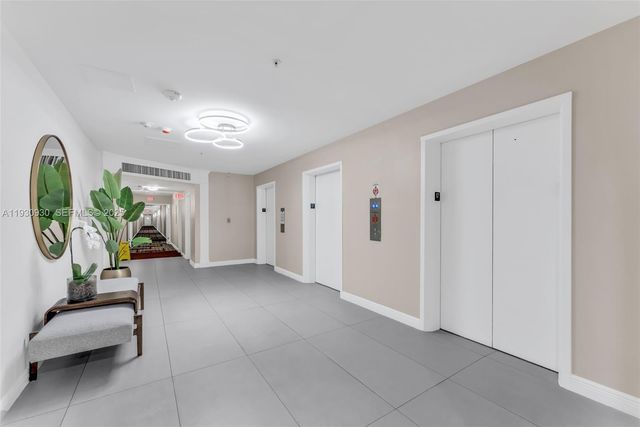 5600 Collins Ave 17W, Miami Beach, FL 33140