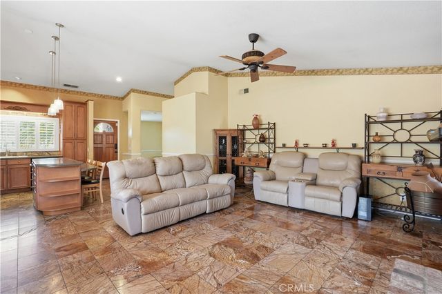 2792 Derringer Place, Escondido, CA 92027