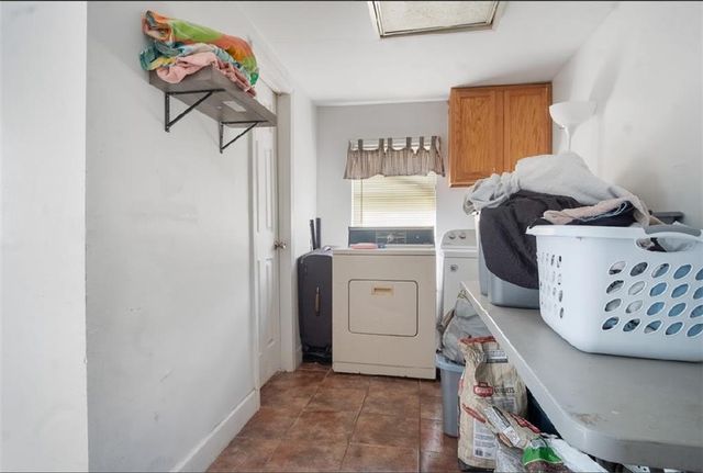 305 KATIE Street, Pineville, LA 71360