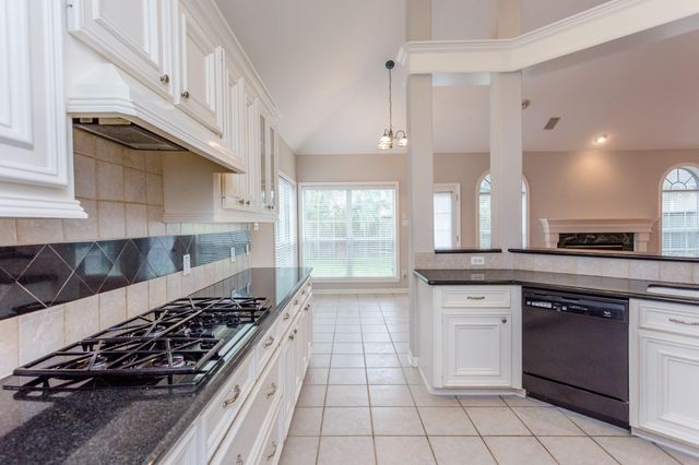 4611 Oakdale Street, Bellaire, TX 77401