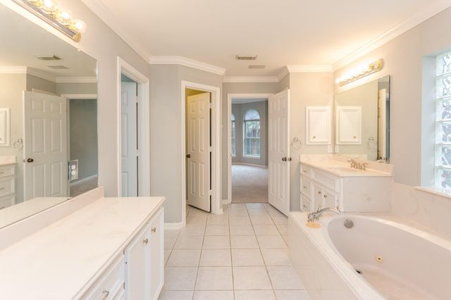 4611 Oakdale Street, Bellaire, TX 77401