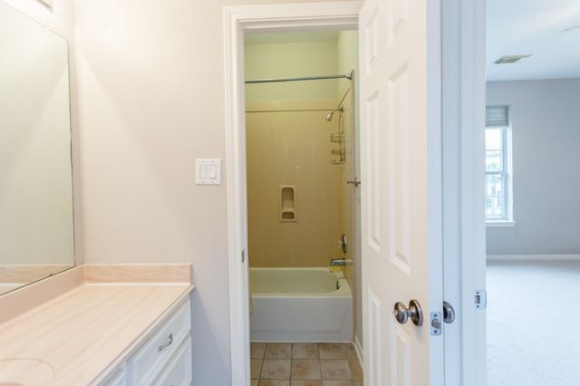 4611 Oakdale Street, Bellaire, TX 77401