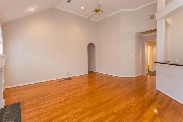 4611 Oakdale Street, Bellaire, TX 77401