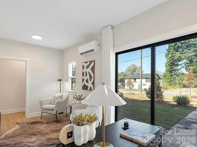 1104 Wonder Way, Charlotte, NC 28208