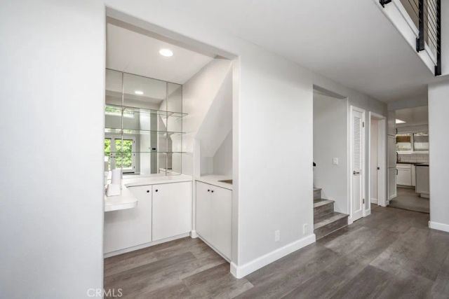 3914 Benedict Canyon Drive, Sherman Oaks, CA 91423