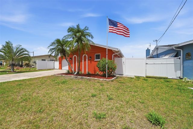 13815 PLUMOSA AVENUE, Hudson, FL 34667