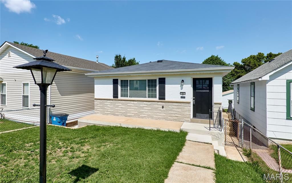 761 Ruprecht Avenue, Affton, MO 63125