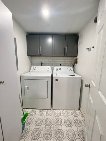 15 Marion Street E, Boston, MA 02131