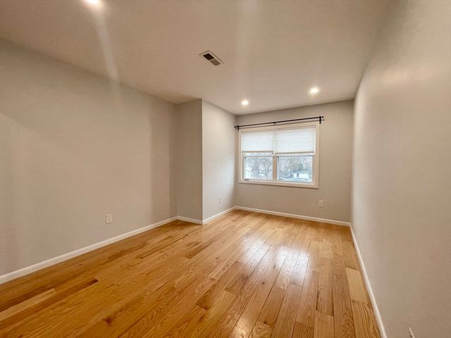 15 Marion Street E, Boston, MA 02131