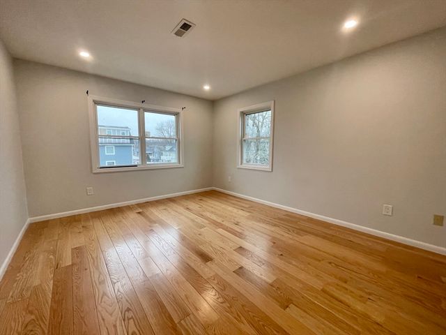 15 Marion Street E, Boston, MA 02131