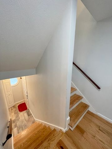 15 Marion Street E, Boston, MA 02131