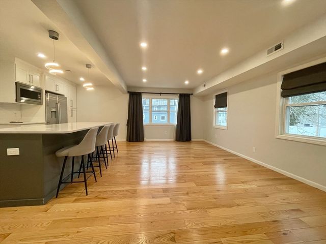 15 Marion Street E, Boston, MA 02131