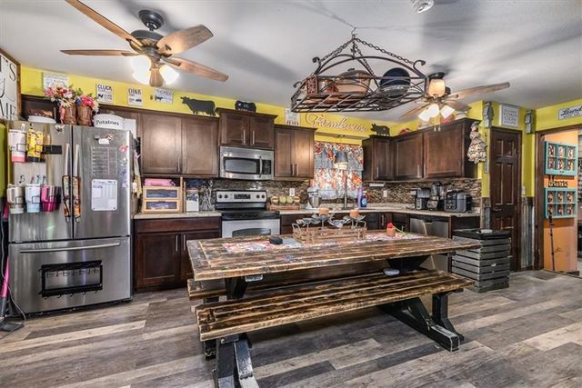 622 Church Street, Tonganoxie, KS 66086