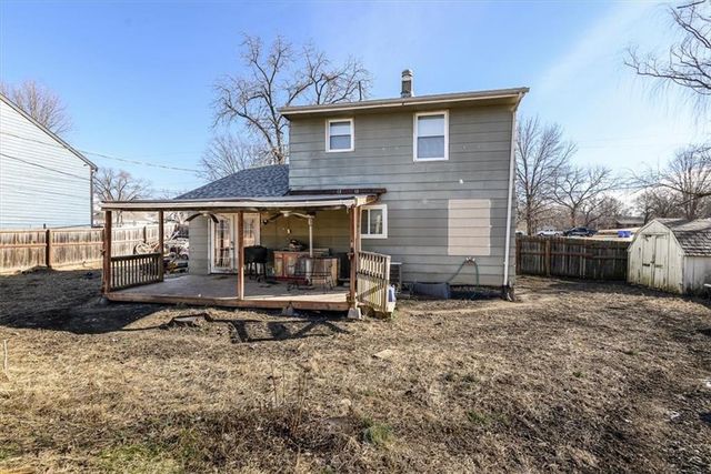 622 Church Street, Tonganoxie, KS 66086