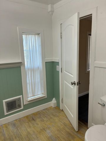 3092 W Floradora Avenue, Fresno, CA 93722