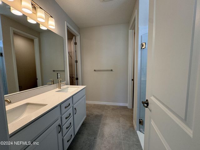 938 ROOSTER HOLLOW Way, Middleburg, FL 32068