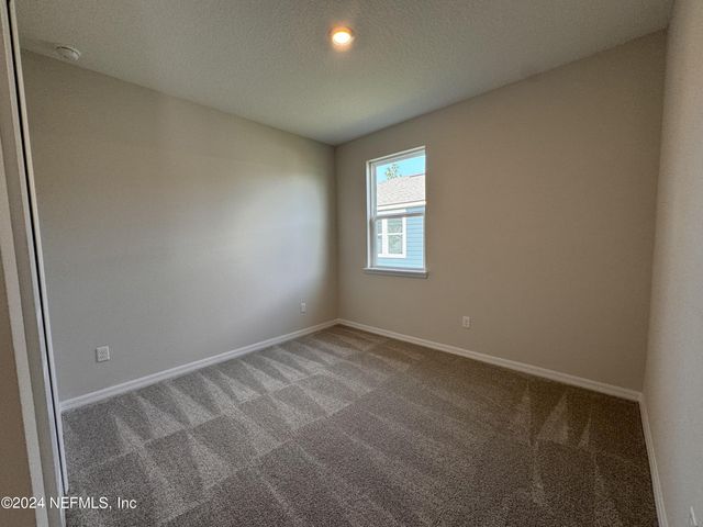 938 ROOSTER HOLLOW Way, Middleburg, FL 32068