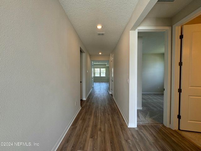 938 ROOSTER HOLLOW Way, Middleburg, FL 32068