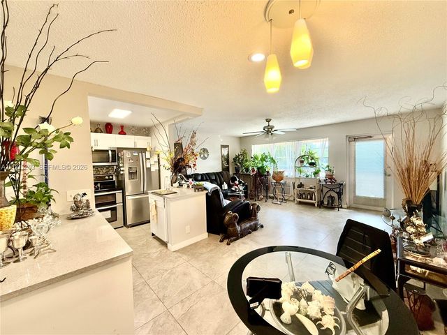431 Chatham U U, West Palm Beach, FL 33417