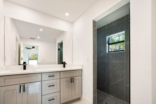 1213 NW 22nd Place, Cape Coral, FL 33993