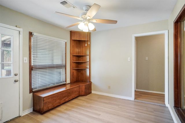 802 Chipwood Court, Euless, TX 76039