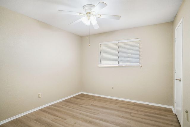 802 Chipwood Court, Euless, TX 76039