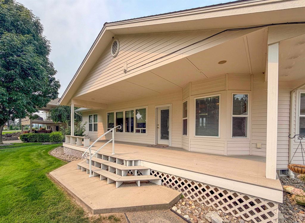 1555 S Meyers St, Kettle Falls, WA 99141 photo 3