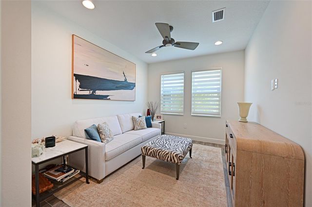 978 CROSSWIND AVENUE, Sarasota, FL 34240