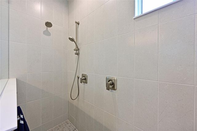 978 CROSSWIND AVENUE, Sarasota, FL 34240