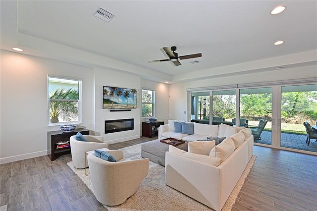 978 CROSSWIND AVENUE, Sarasota, FL 34240