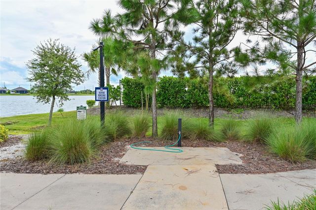 978 CROSSWIND AVENUE, Sarasota, FL 34240