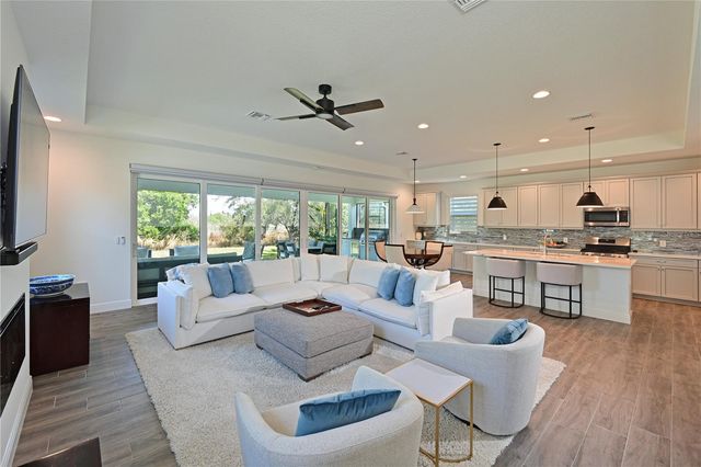 978 CROSSWIND AVENUE, Sarasota, FL 34240