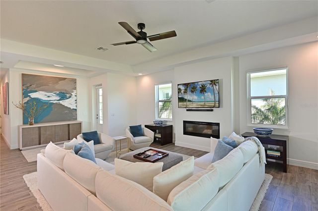 978 CROSSWIND AVENUE, Sarasota, FL 34240