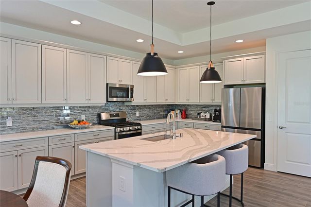 978 CROSSWIND AVENUE, Sarasota, FL 34240