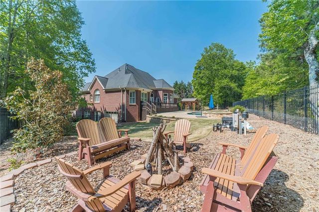 1328 Ewing Creek Drive, Dacula, GA 30019