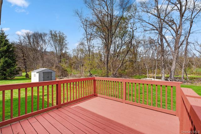 18 Stephen Drive, Hopewell Junction, NY 12533