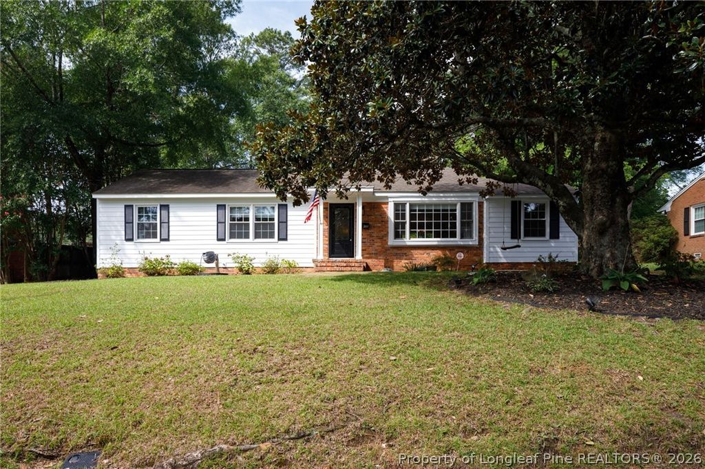 2611 Huntington Road, Fayetteville, NC 28303