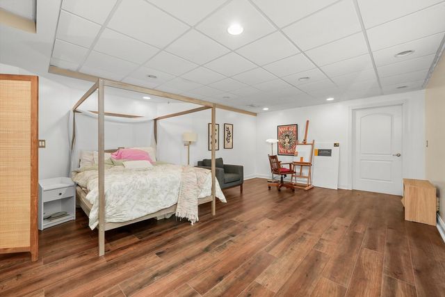 35080 N Oak Knoll Circle, Gurnee, IL 60031