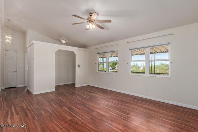 6505 N Pelto Path, Tucson, AZ 85743