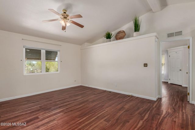 6505 N Pelto Path, Tucson, AZ 85743