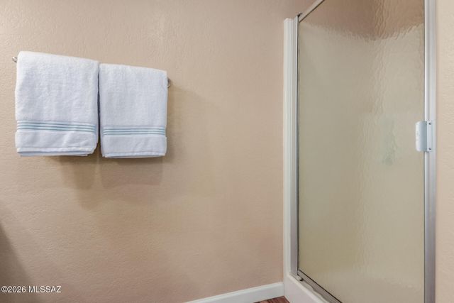 6505 N Pelto Path, Tucson, AZ 85743