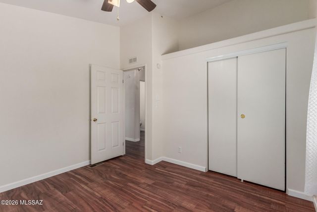 6505 N Pelto Path, Tucson, AZ 85743