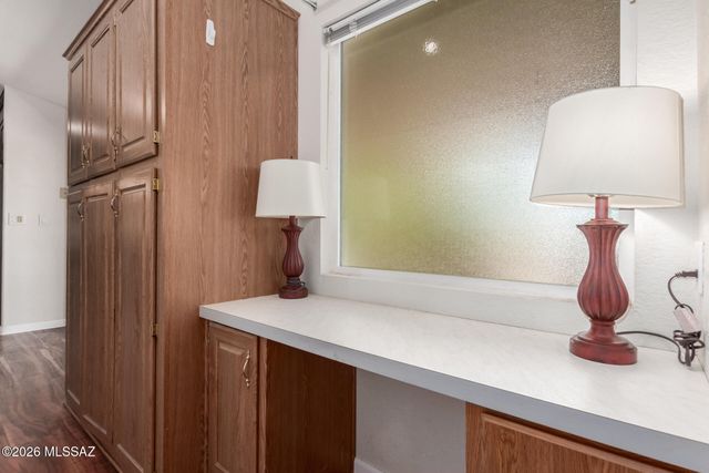 6505 N Pelto Path, Tucson, AZ 85743