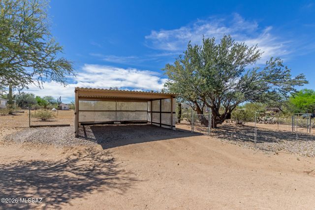 6505 N Pelto Path, Tucson, AZ 85743