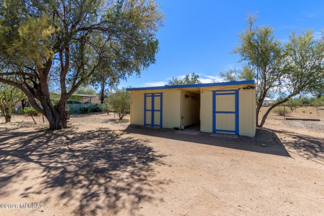 6505 N Pelto Path, Tucson, AZ 85743