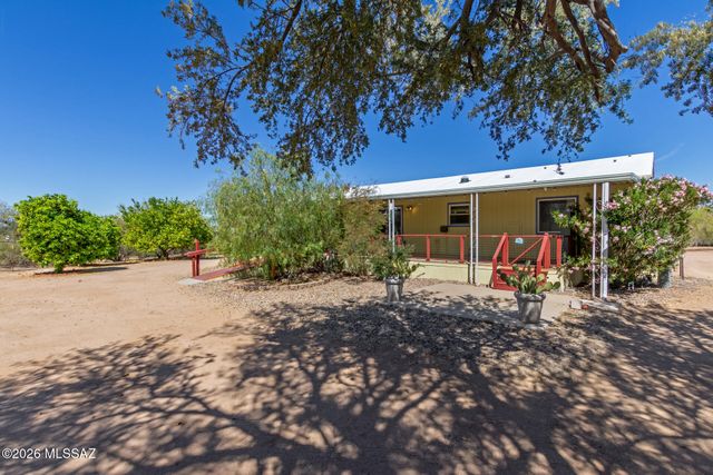6505 N Pelto Path, Tucson, AZ 85743