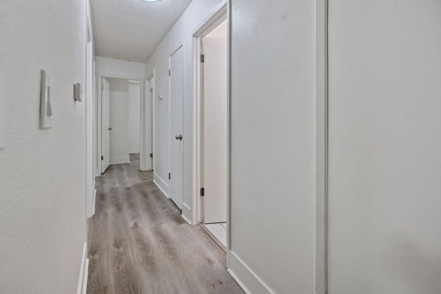 534 W Swift Avenue, Clovis, CA 93612