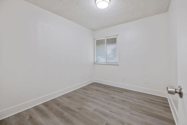 534 W Swift Avenue, Clovis, CA 93612