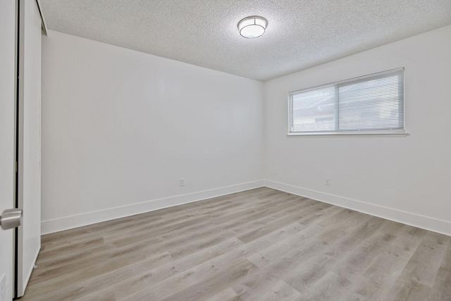534 W Swift Avenue, Clovis, CA 93612